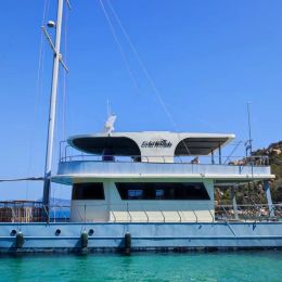 Motor Sailer 110 | Gold Wind
