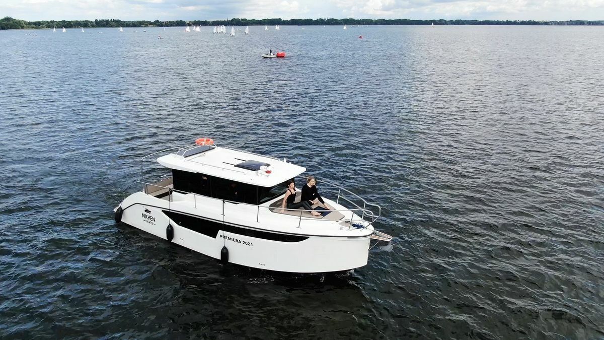 Nikhen Aquasun 34 Sedan | Butterfly