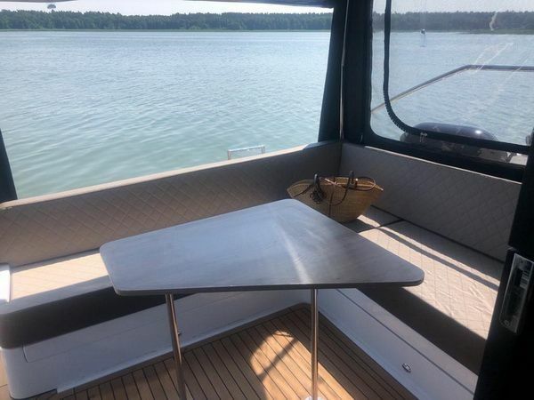 Nikhen Aquasun 34 Sedan | Butterfly