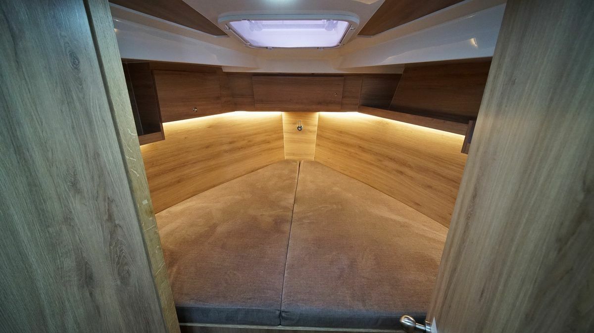 Nikhen Aquasun 34 Sedan | Butterfly