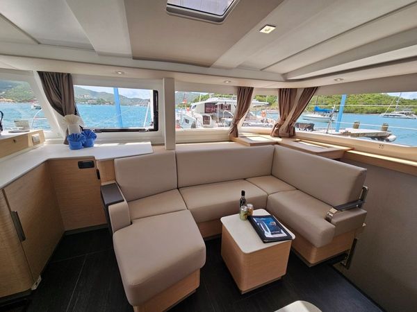 Fountaine Pajot FP41 | Moonlight