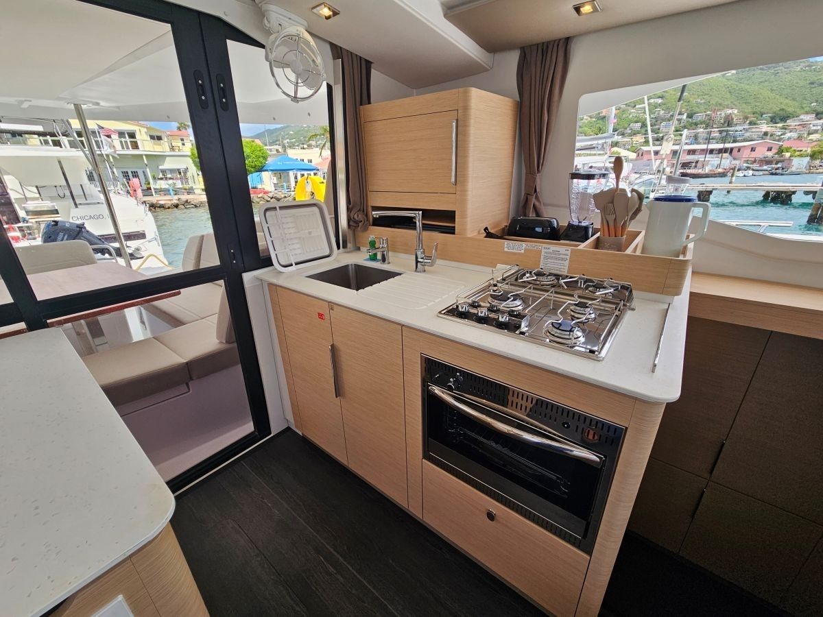 Fountaine Pajot FP41 | Moonlight