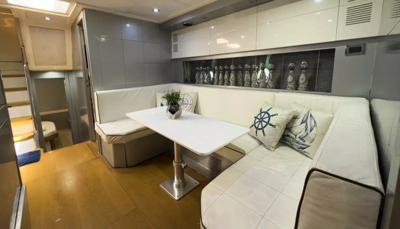 Azimut Atlantis 58 | D Padron