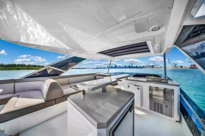 Galeon 640 Fly | Optimus Prime
