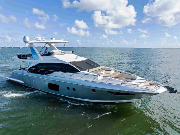 Azimut 66 | The One