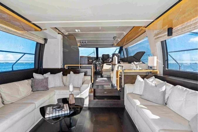 Azimut 66 | The One
