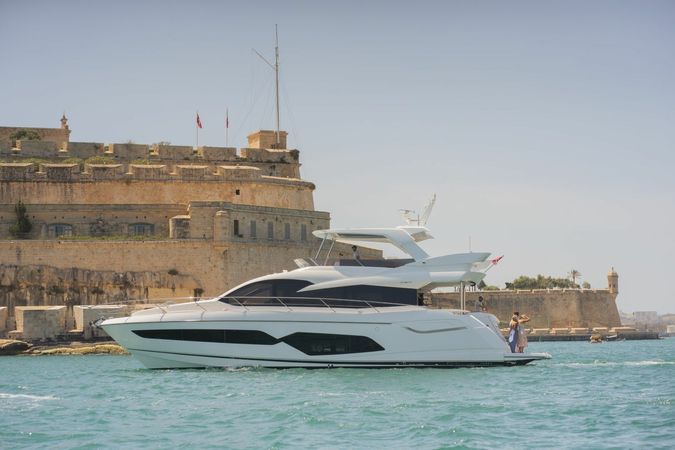 Sunseeker Manhattan 66 | Tsavorite