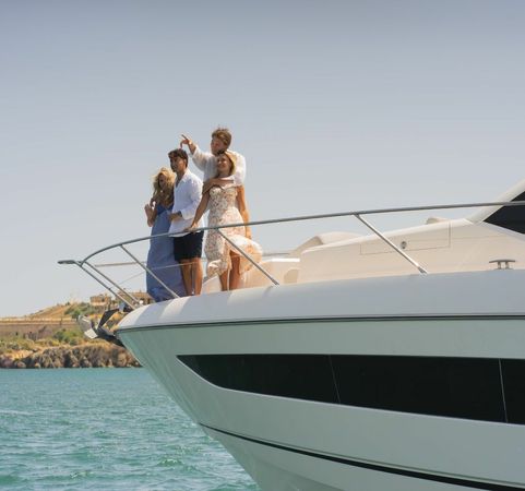 Sunseeker Manhattan 66 | Tsavorite