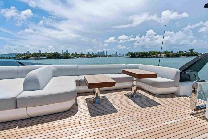 Azimut S10 | Rosa
