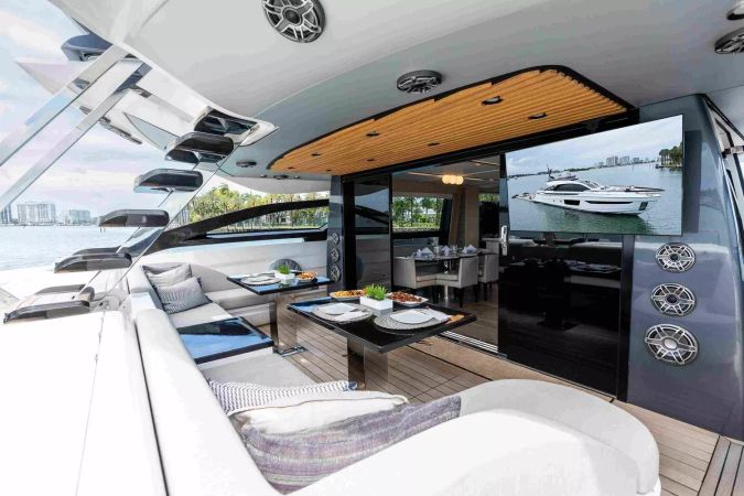 Azimut S10 | Rosa