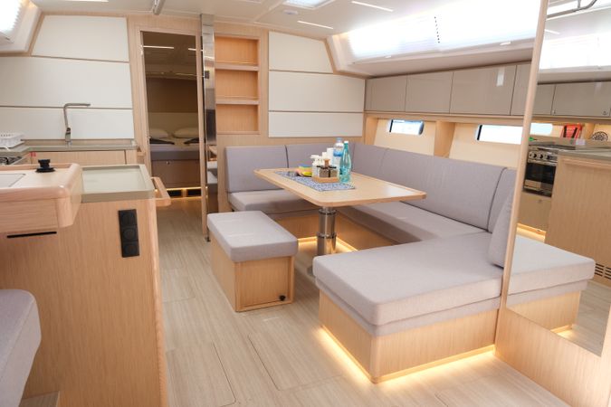 Bavaria C46 | Daviana