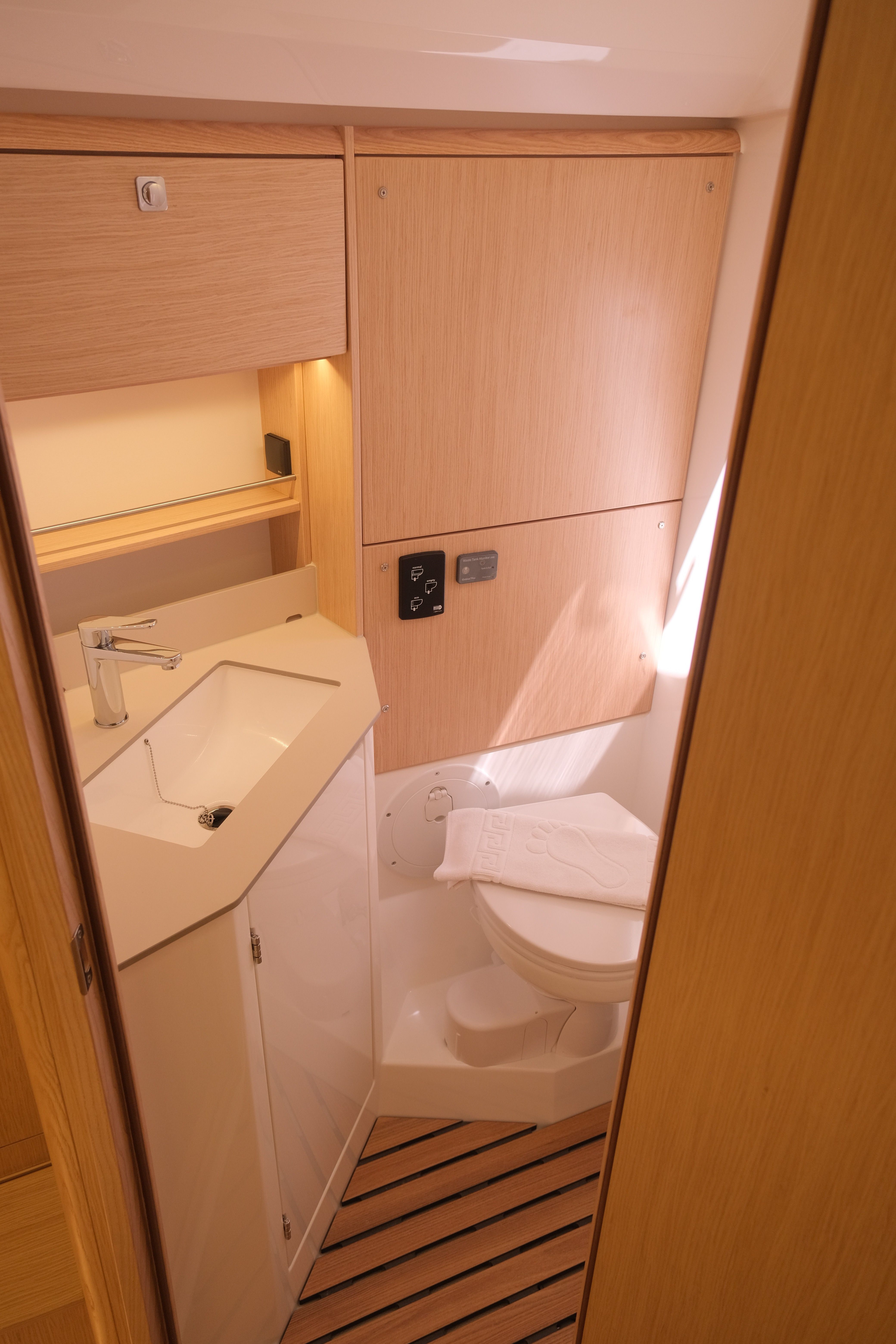 Bavaria C46 | Daviana
