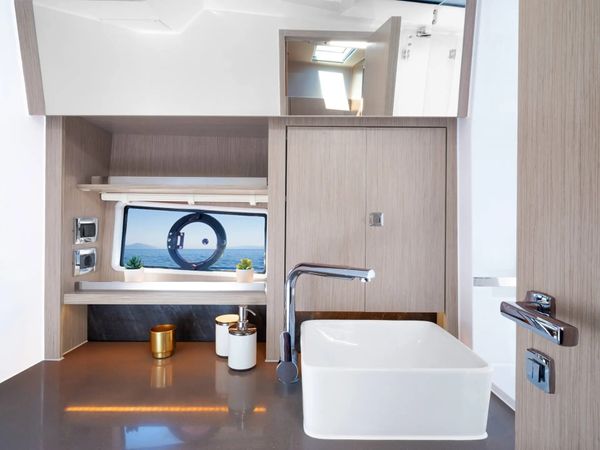 Sealine S335 | Felicita