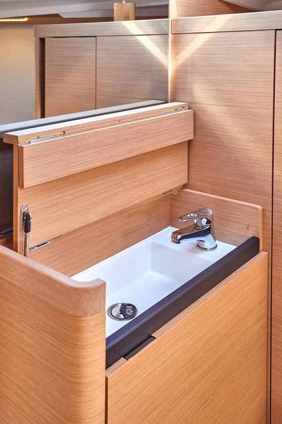 Jeanneau Sun Odyssey 410 | Turing Machine