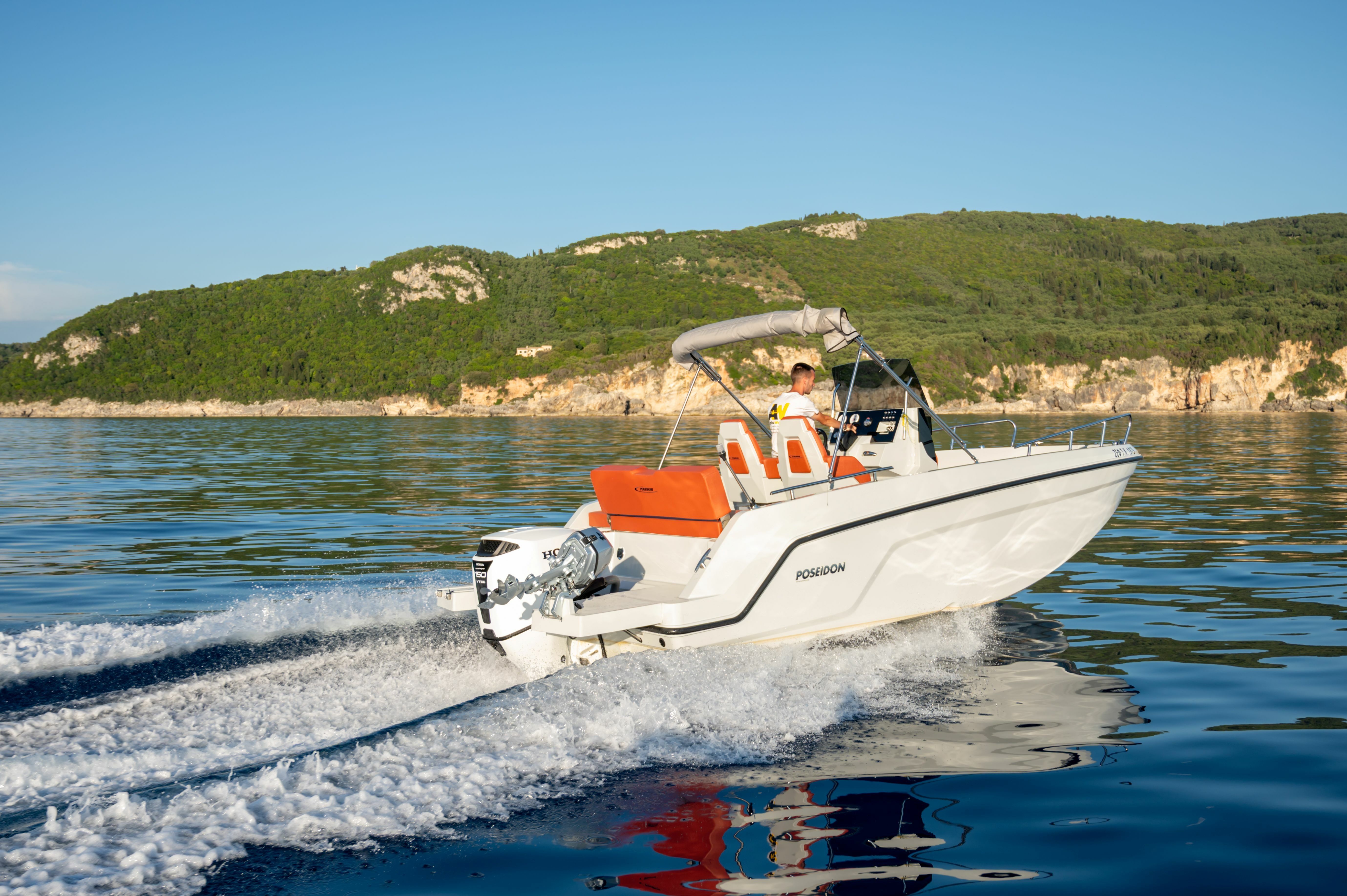 Poseidon 210 | Zef