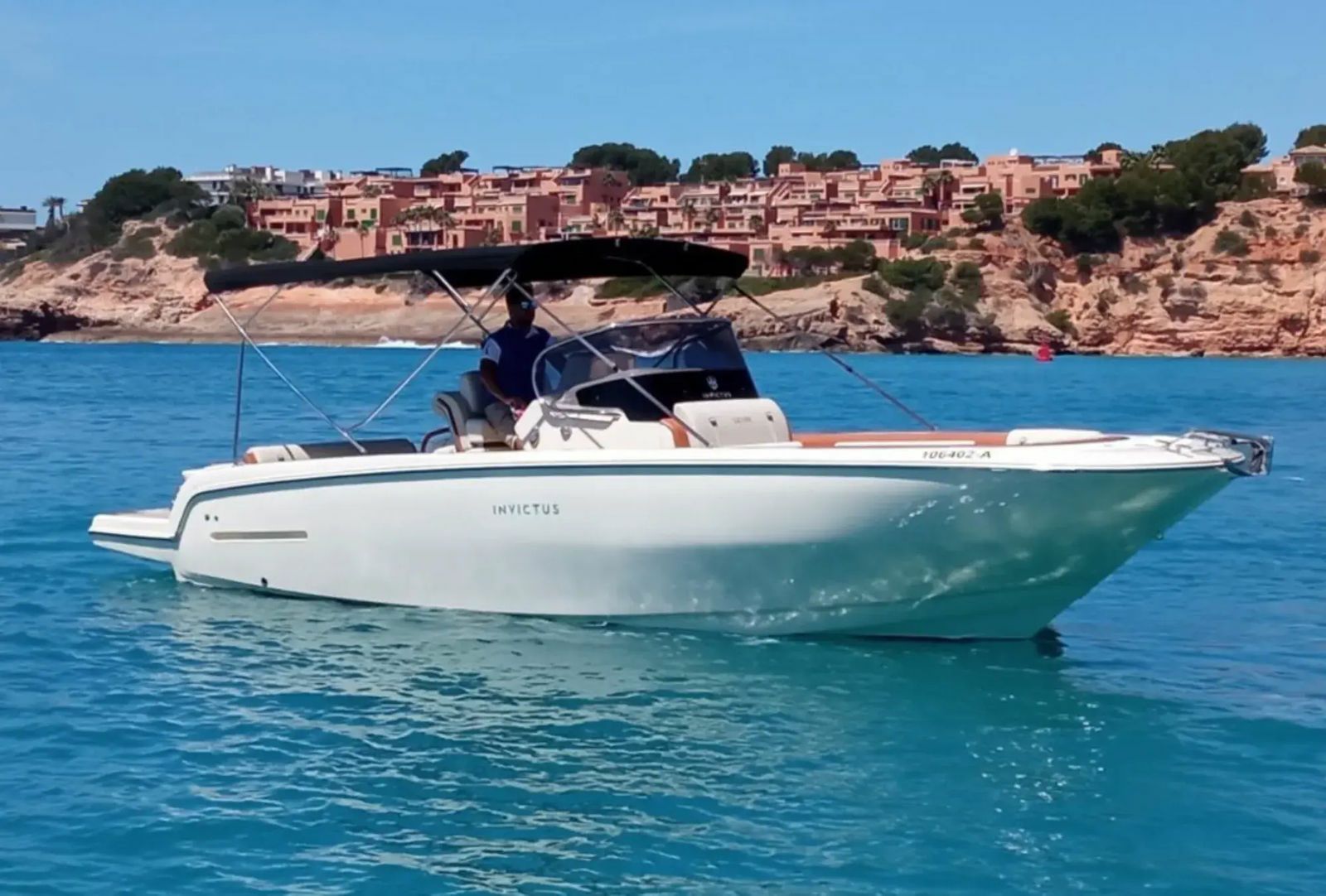 Invictus 280 | Mum