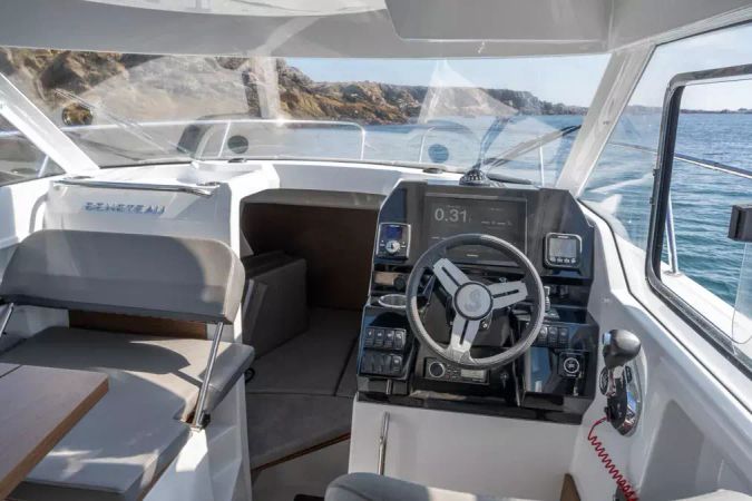 Beneteau Antares 8 | Antera