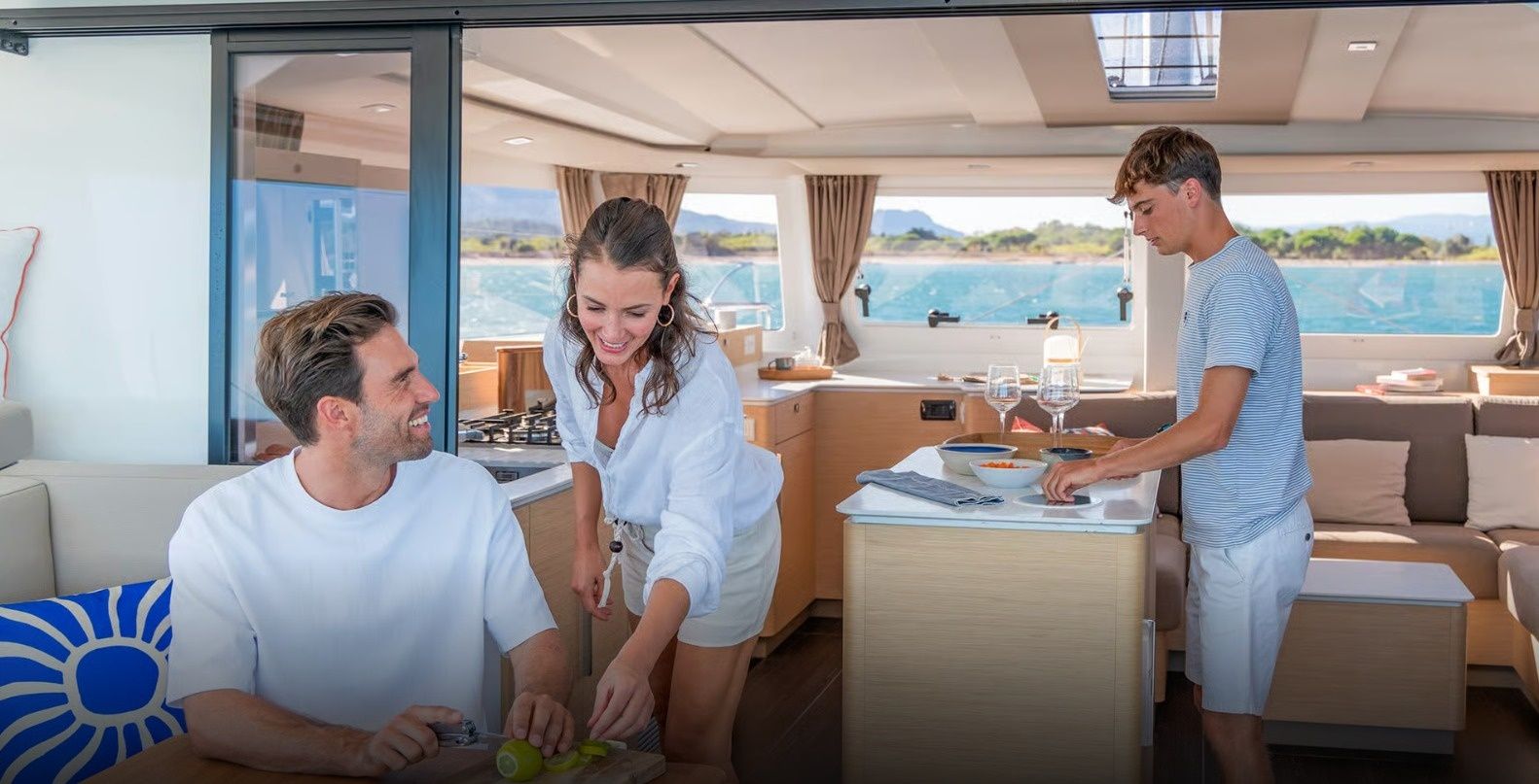 Fountaine Pajot New 44 | Manawa