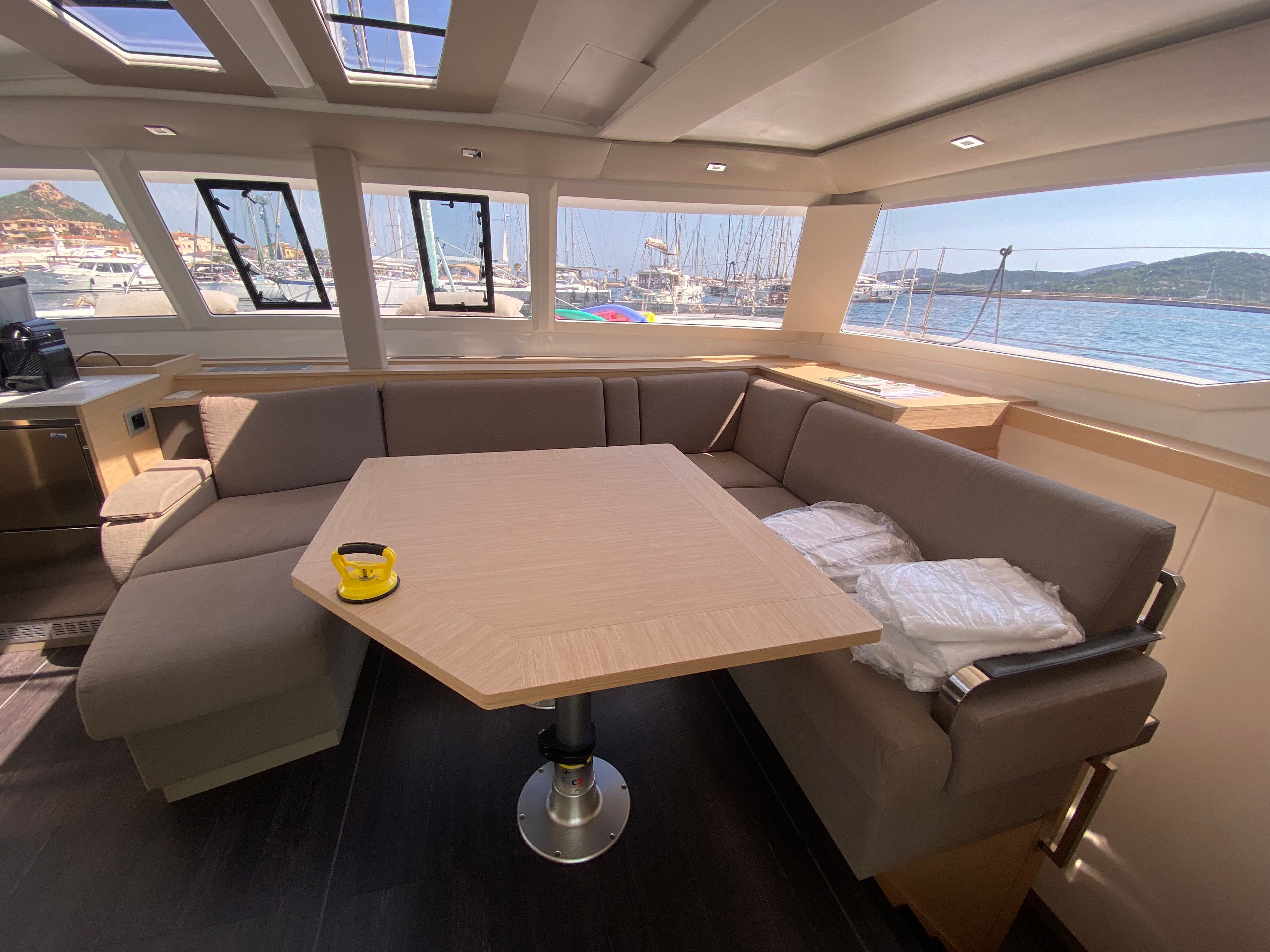 Fountaine Pajot Tanna 47 | Calypso