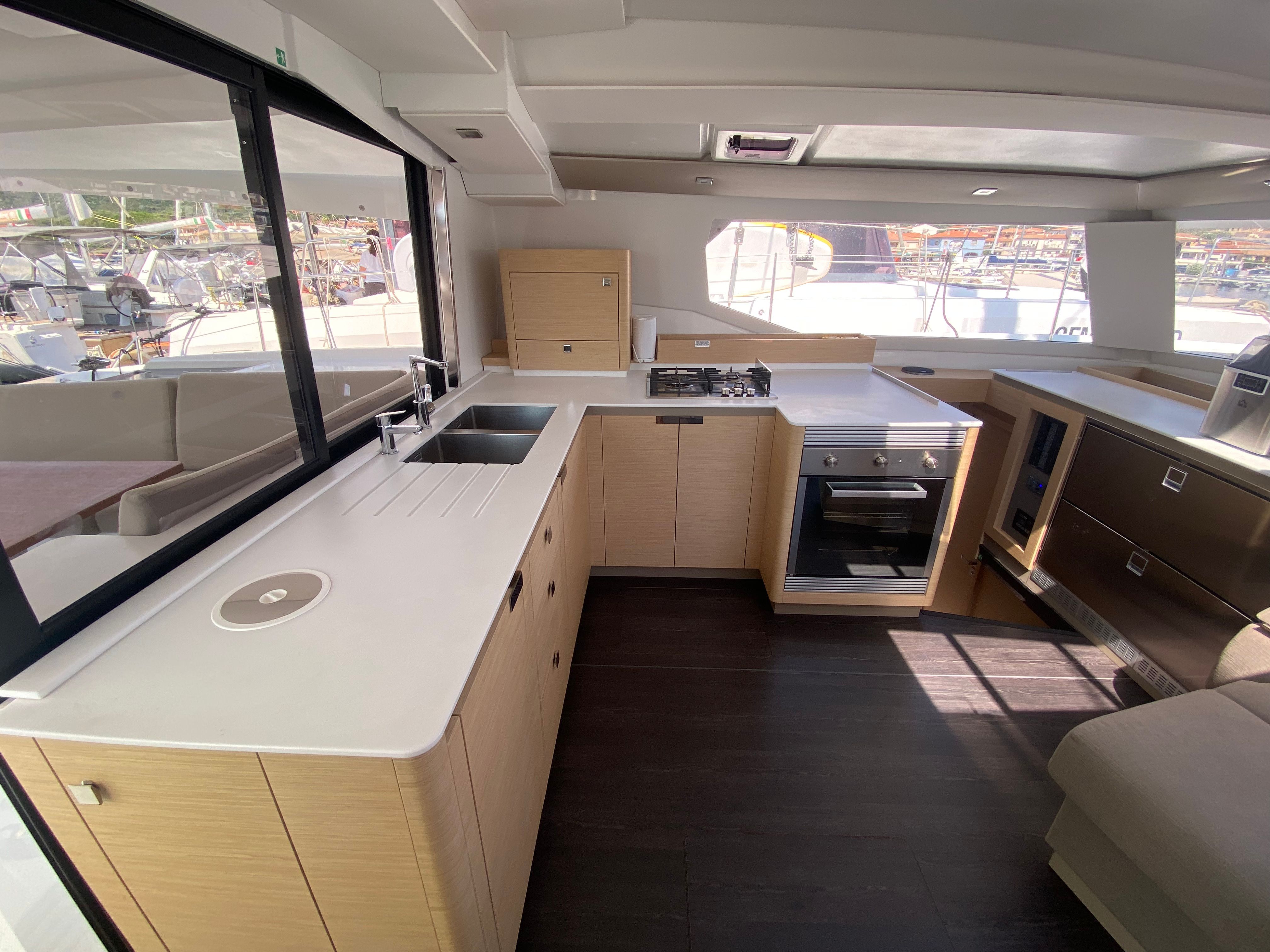 Fountaine Pajot Tanna 47 | Calypso