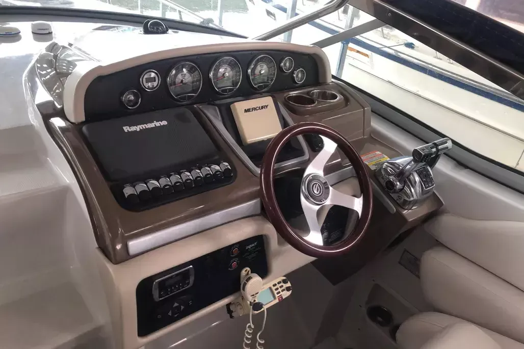 Crownline 340 | Blueberry