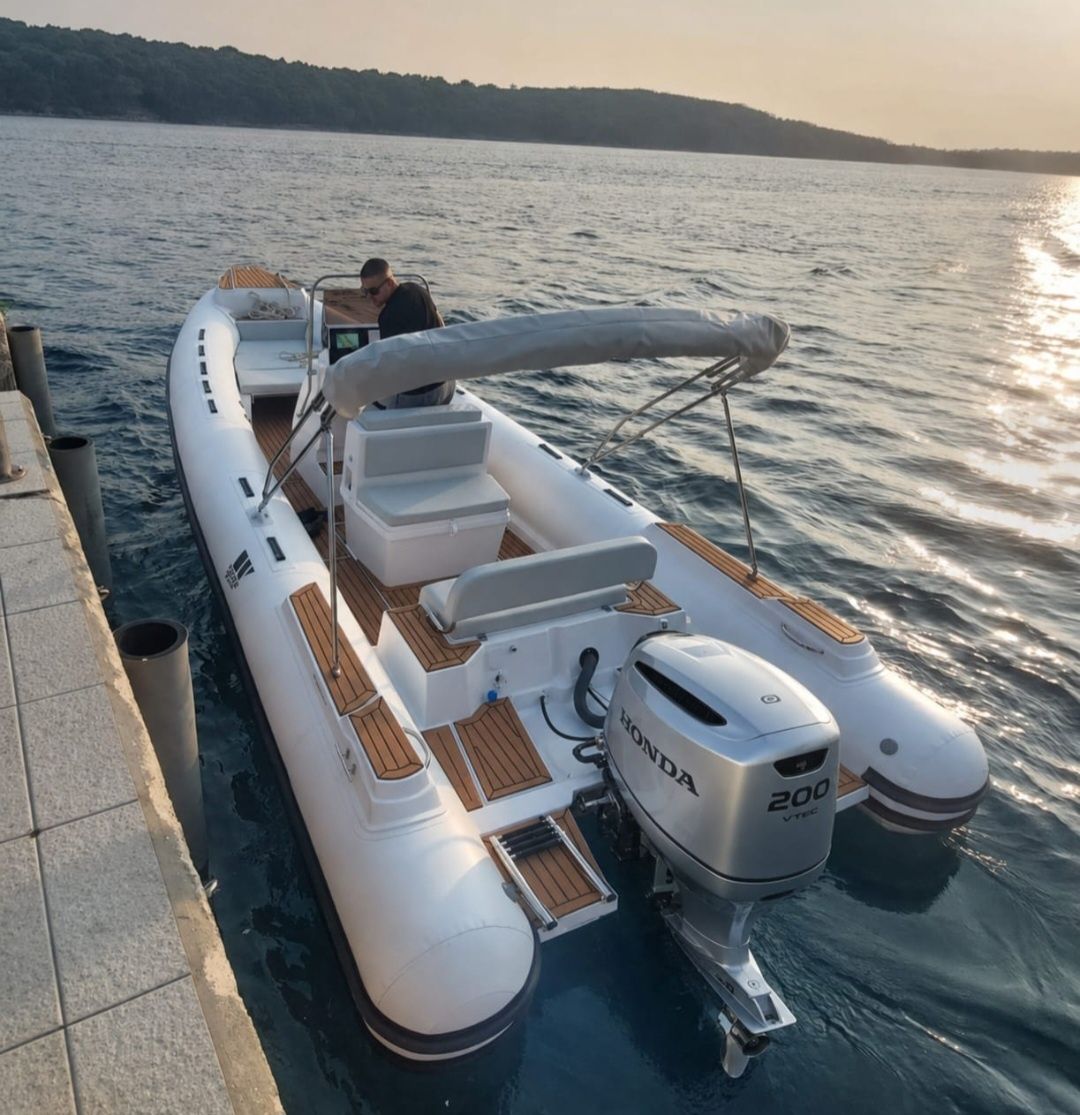 Tiger Marine 750 | Roby 5