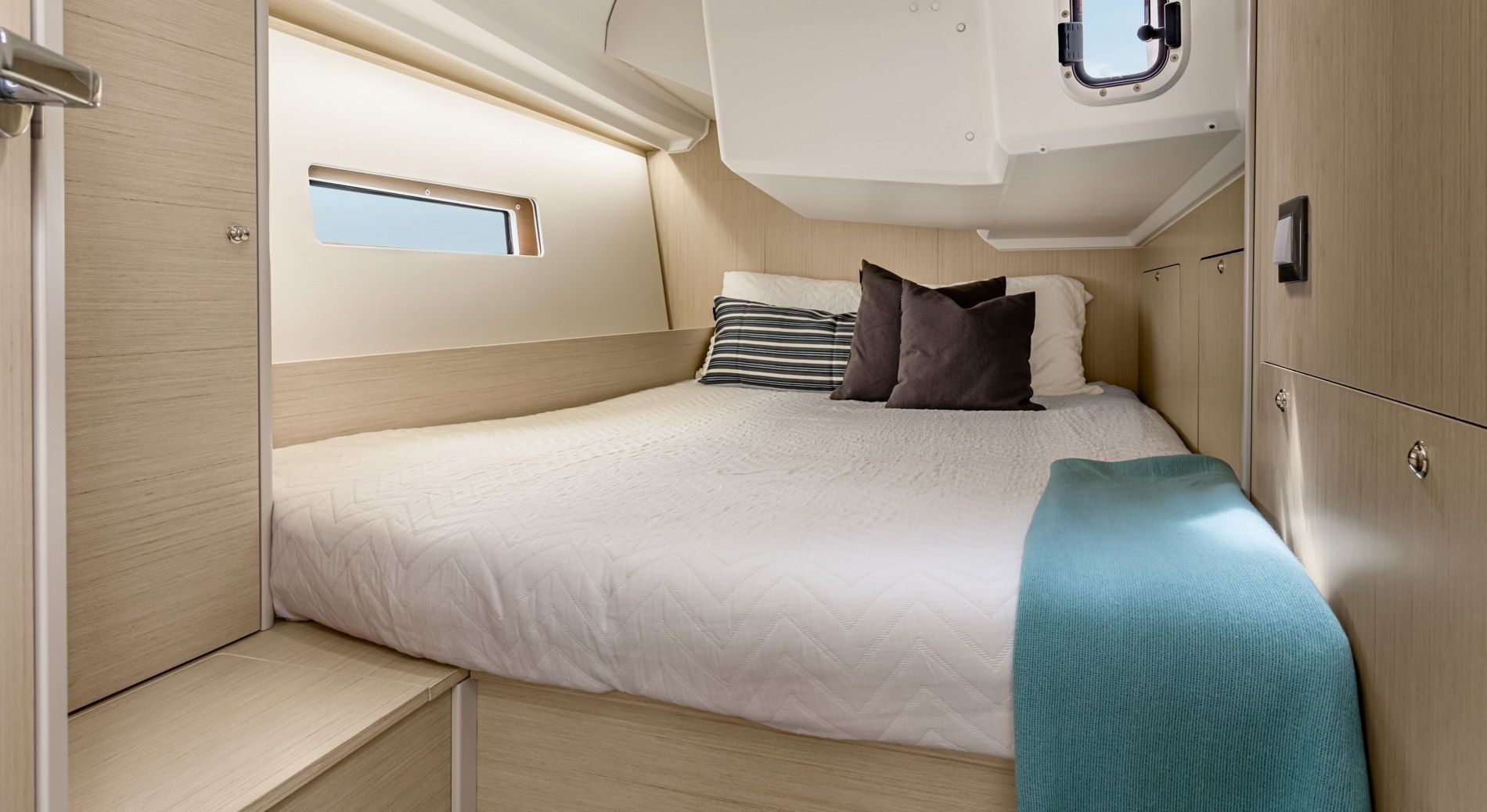 Beneteau Oceanis 40.1 | Aurora Lane