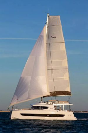 Bali 4.4 | Kiss Reve