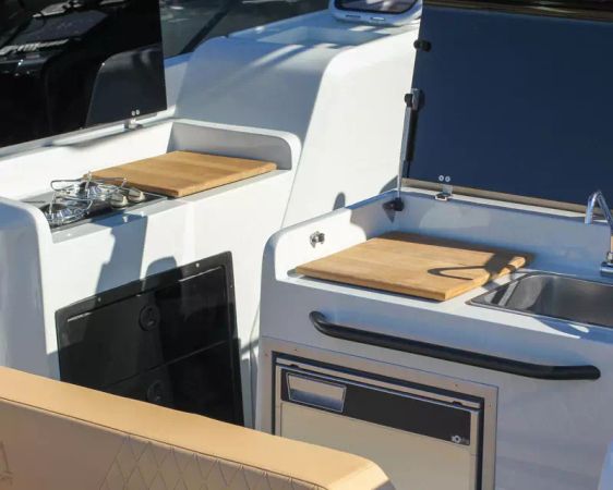 Nuva Yachts M11 | Ramblero