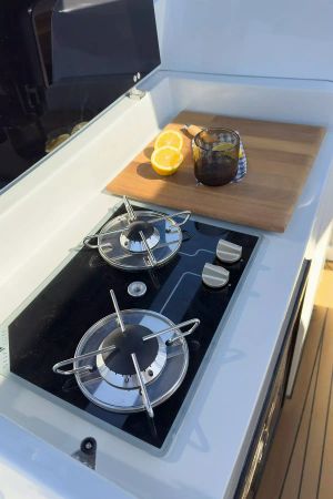 Nuva Yachts M11 | Ramblero