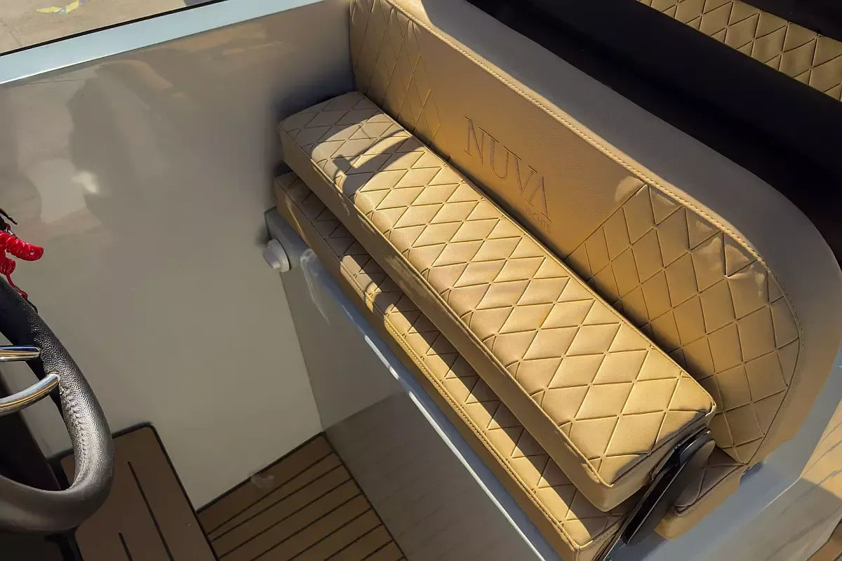Nuva Yachts M11 | Ramblero