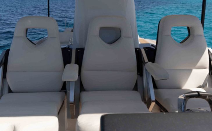Anvera 48 | Breeze