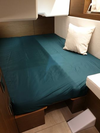 Jeanneau 37 | Royal