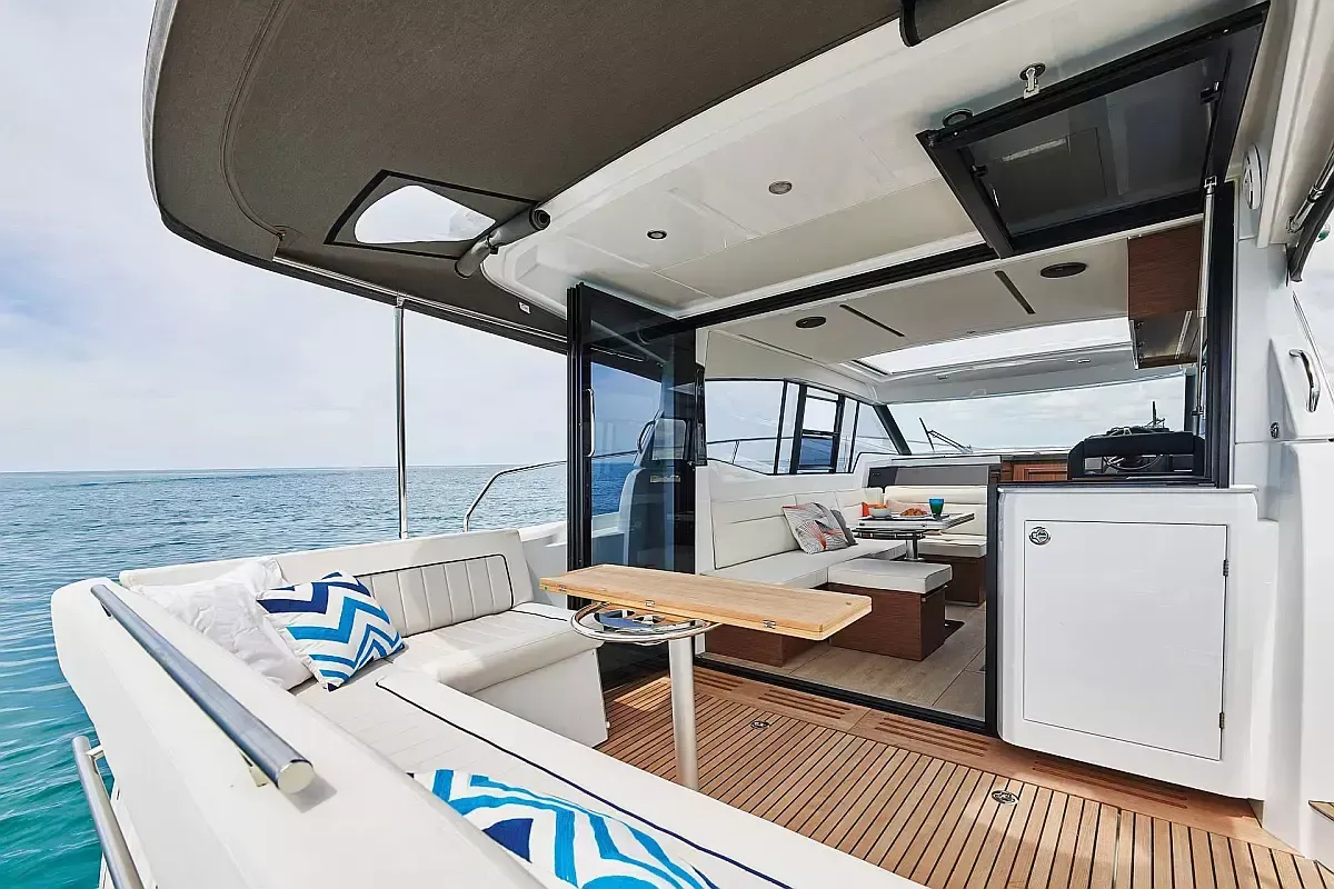 Jeanneau 37 | Royal