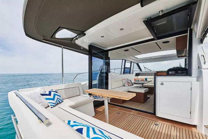 Jeanneau 37 | Royal