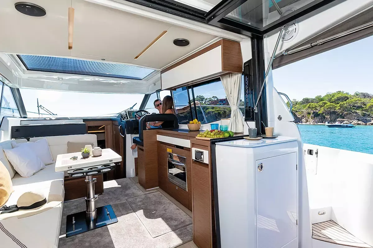 Jeanneau 37 | Royal