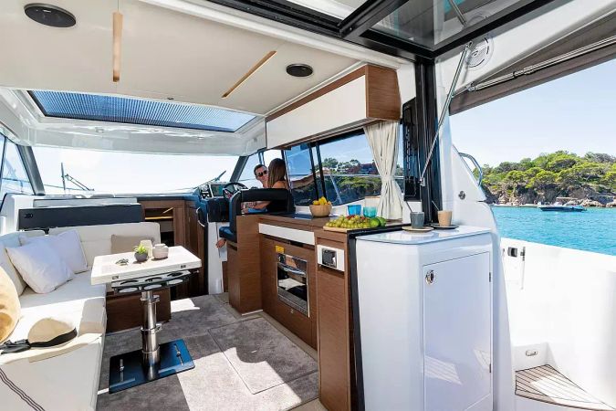 Jeanneau 37 | Royal