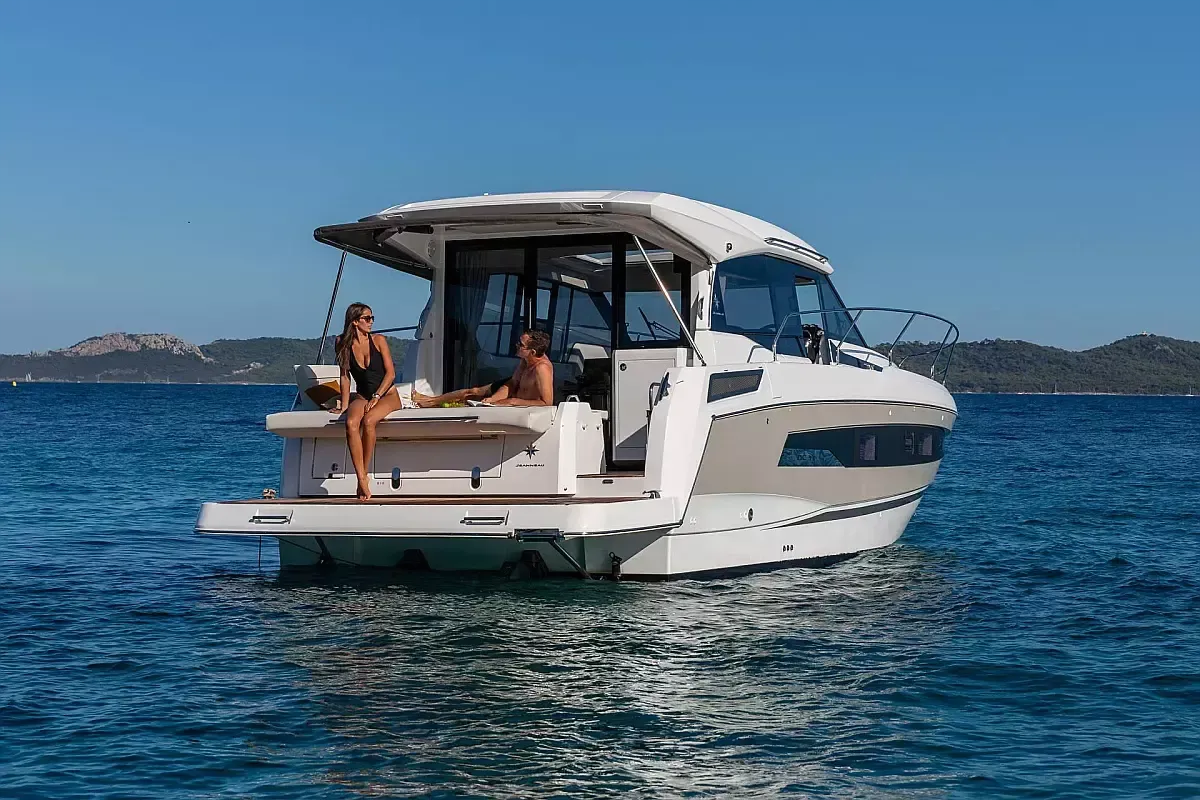 Jeanneau 37 | Royal