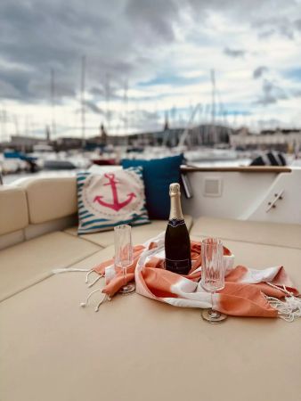 Beneteau Antares 750 | Legacy