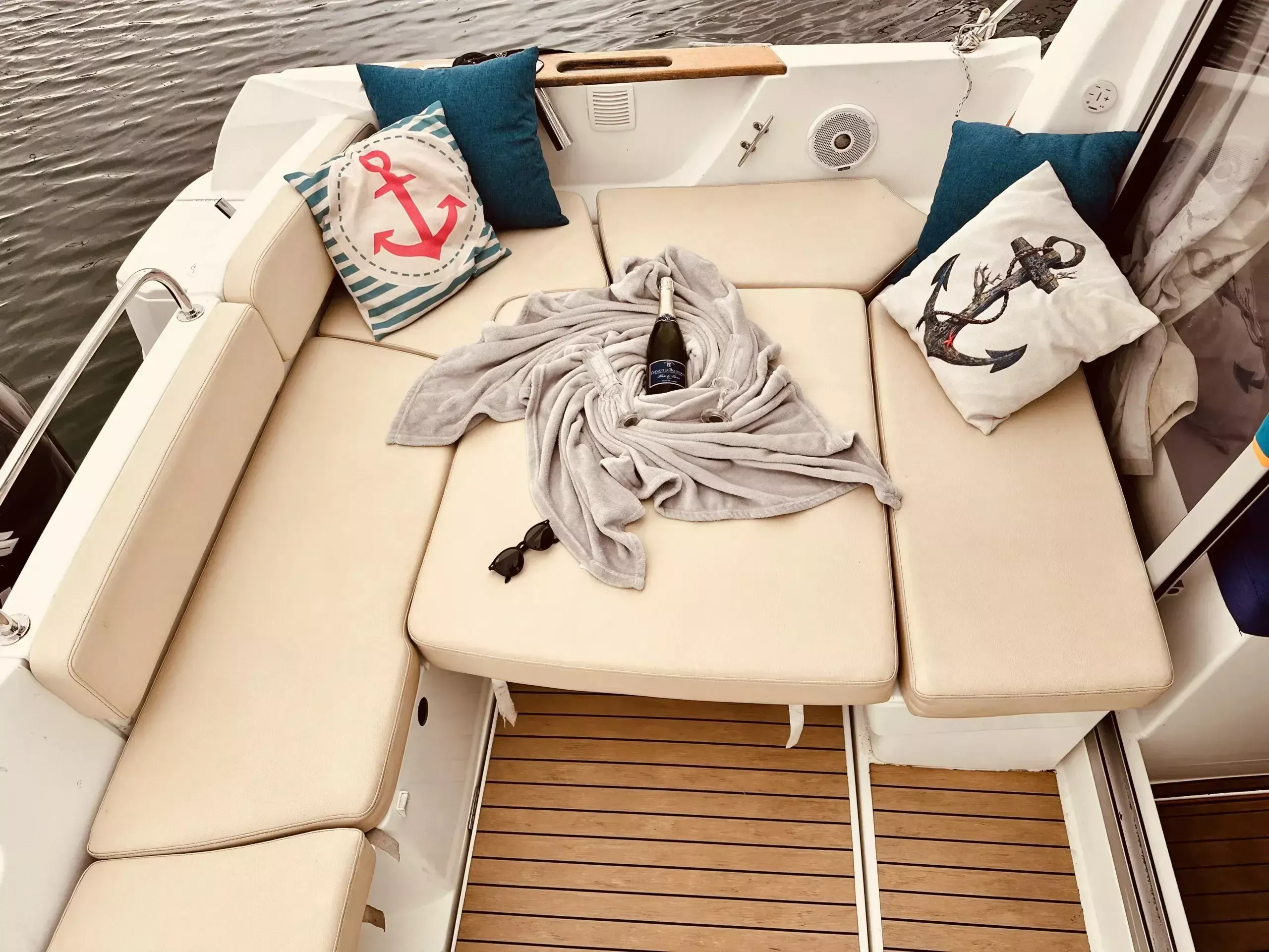 Beneteau Antares 750 | Legacy