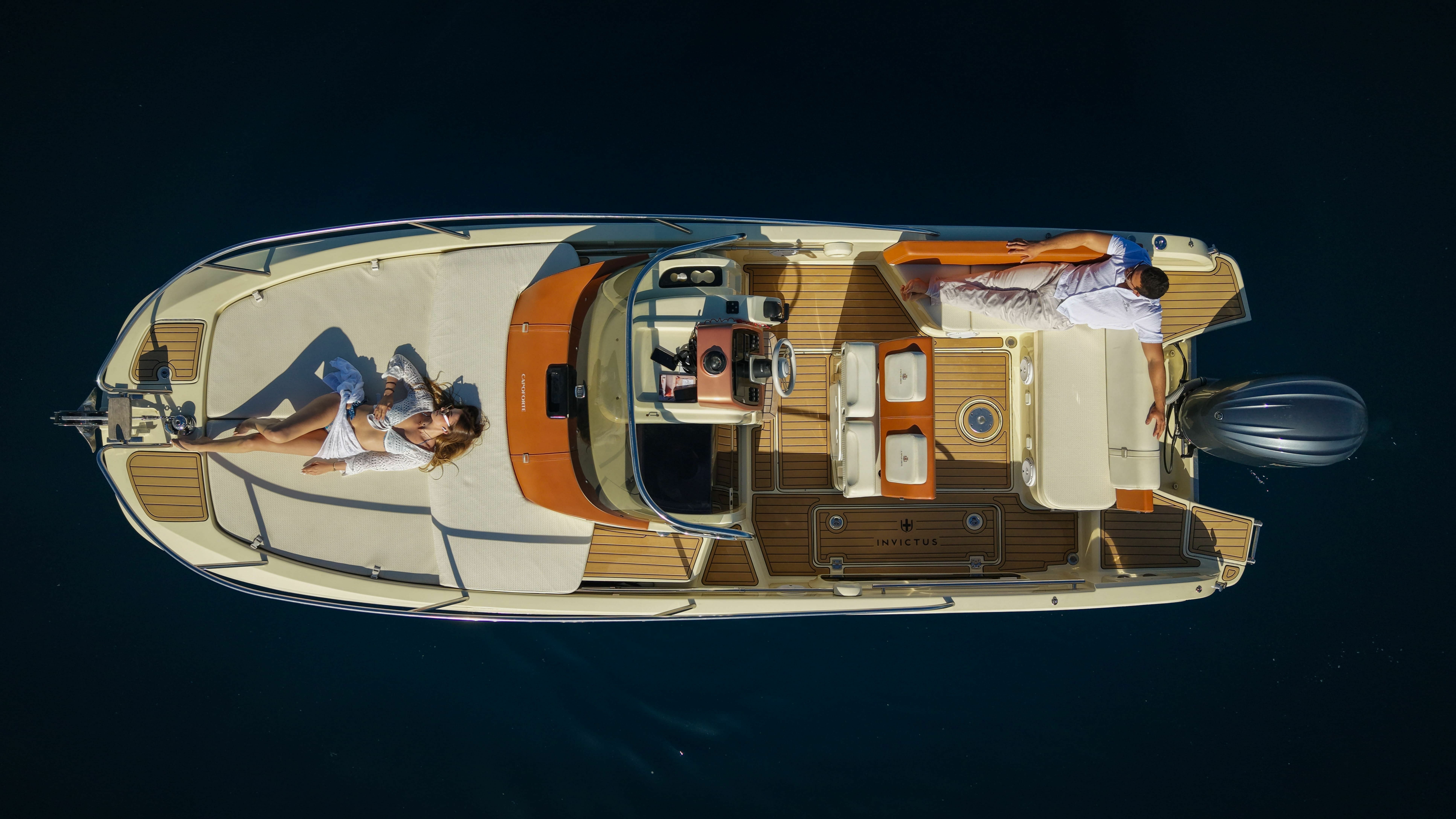 Invictus 240 | Blue Jasmine