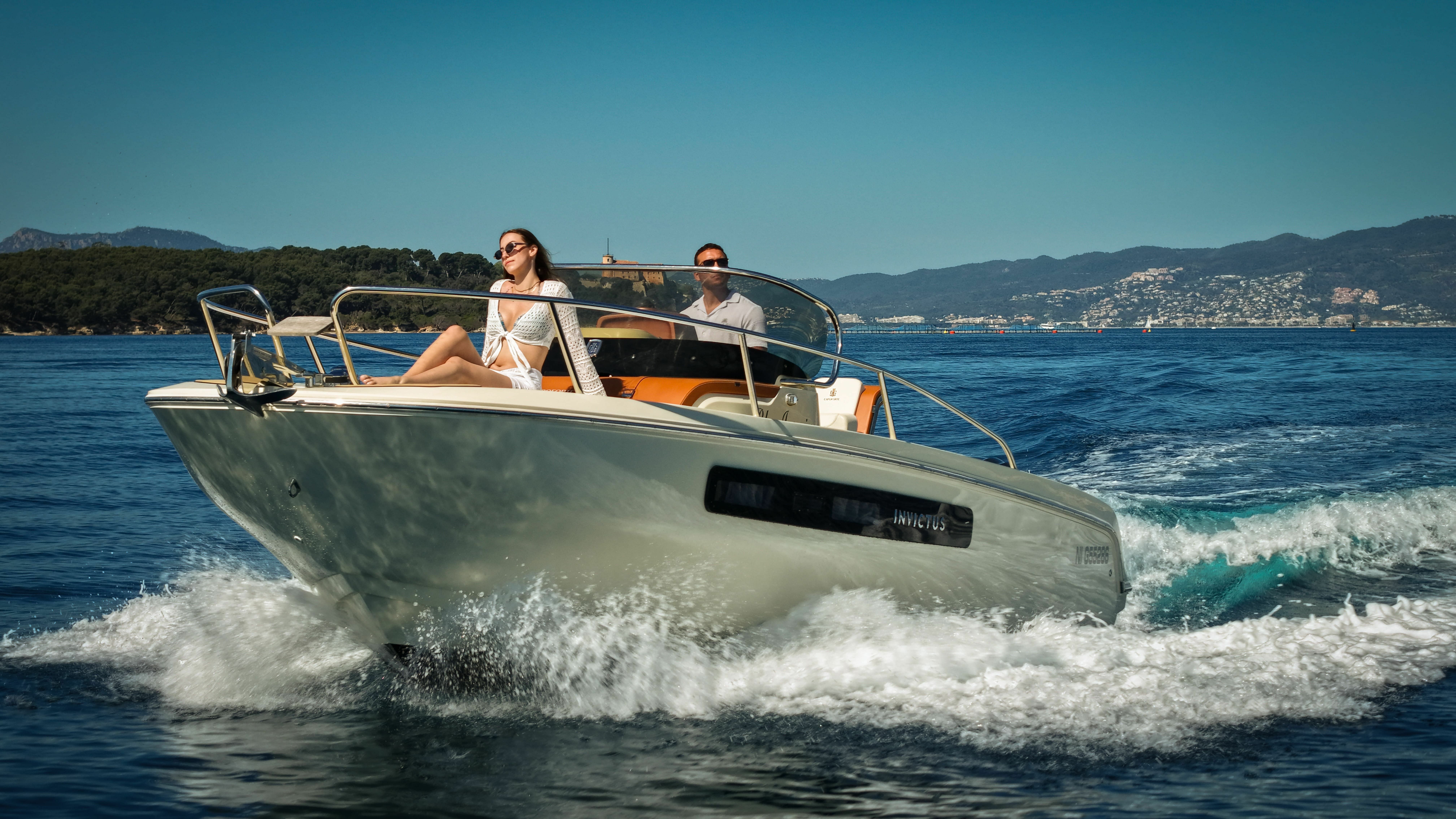 Invictus 240 | Blue Jasmine