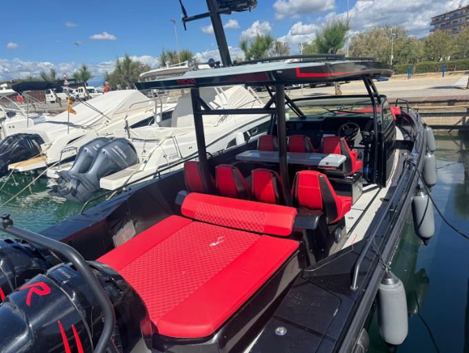 Axopar T-Top Brabus Line 37 | Pacha