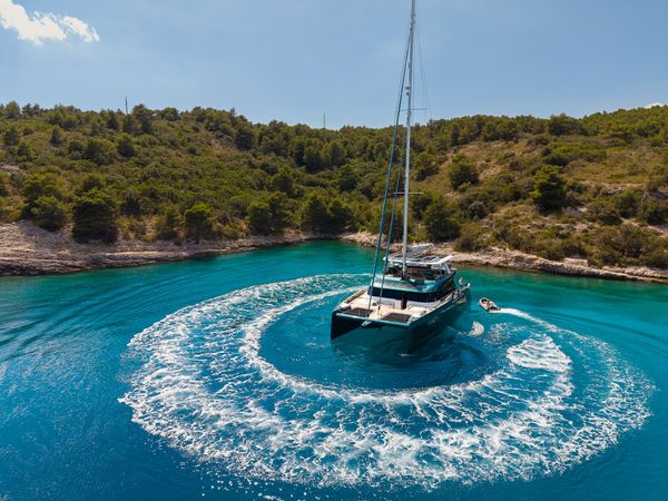 Sunreef 70 | Midori