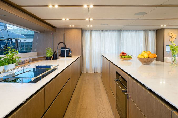 Sunreef 70 | Midori