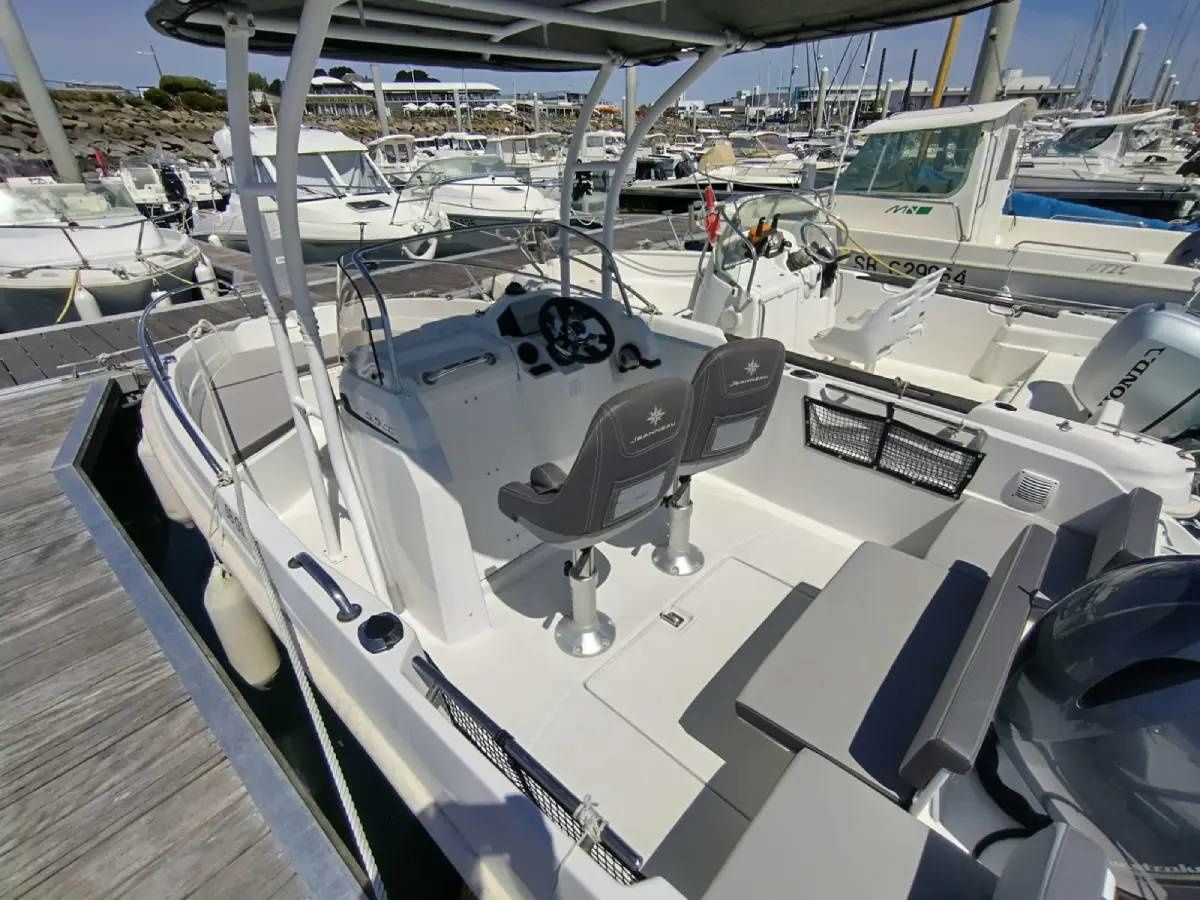 Jeanneau Cap Camarat 5.5 CC | Leo Jules
