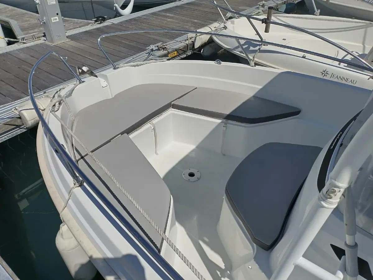 Jeanneau Cap Camarat 5.5 CC | Leo Jules