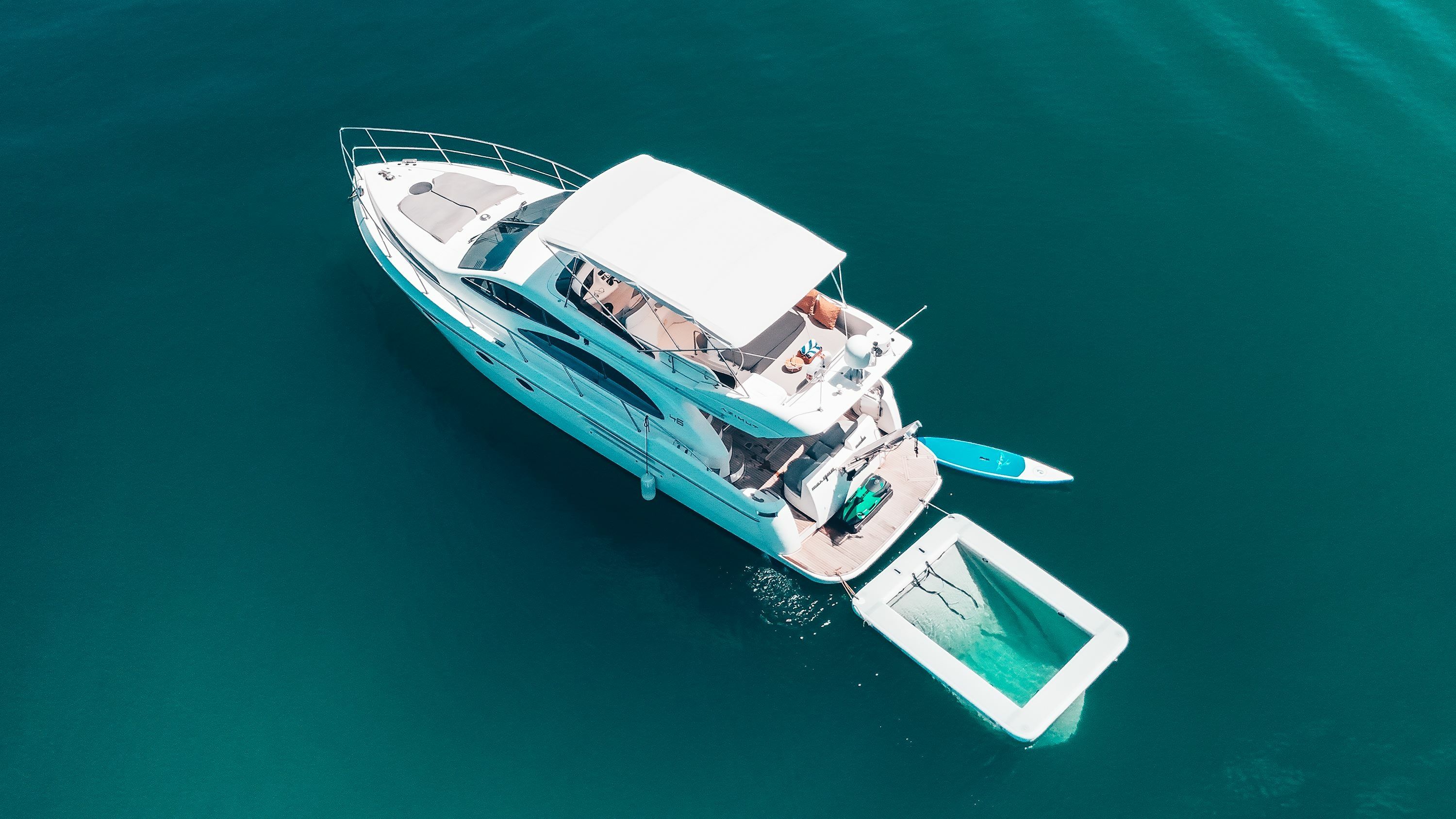 Azimut 46 | Mas Que Aqua
