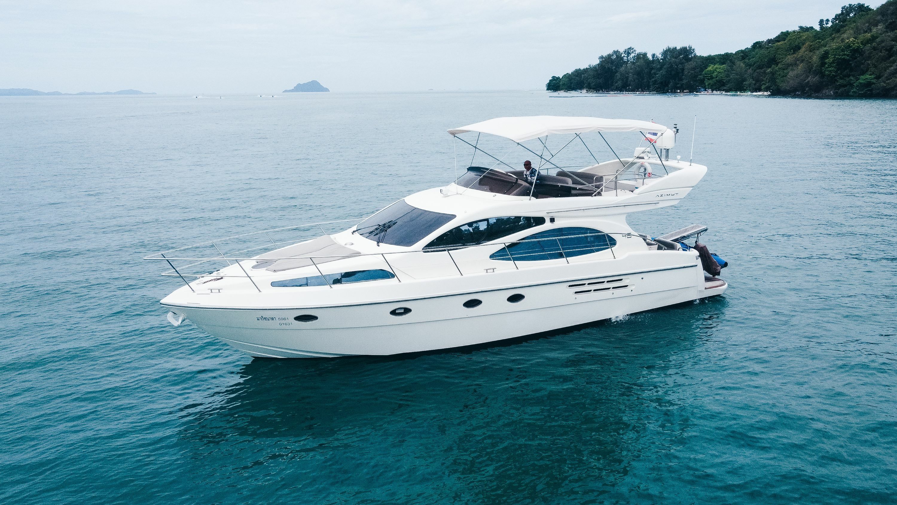 Azimut 46 | Mas Que Aqua