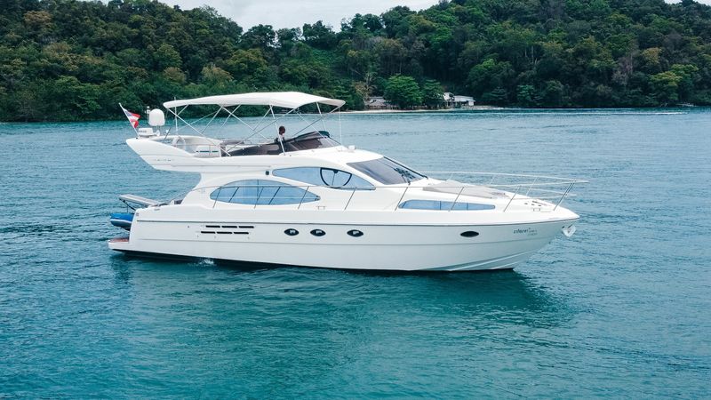 Azimut 46 | Mas Que Aqua